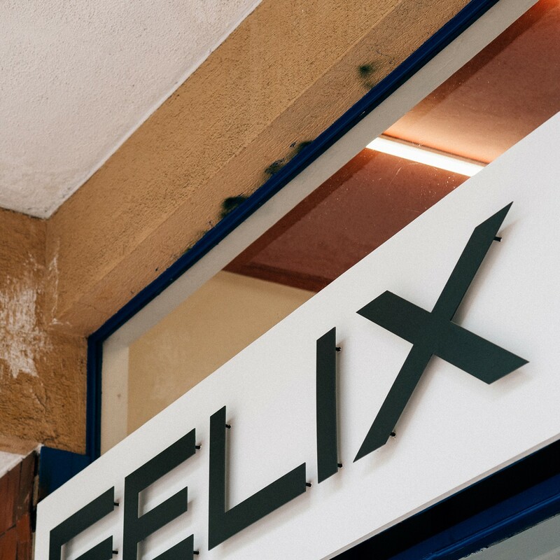 Letreros Metálicos - Corte laser